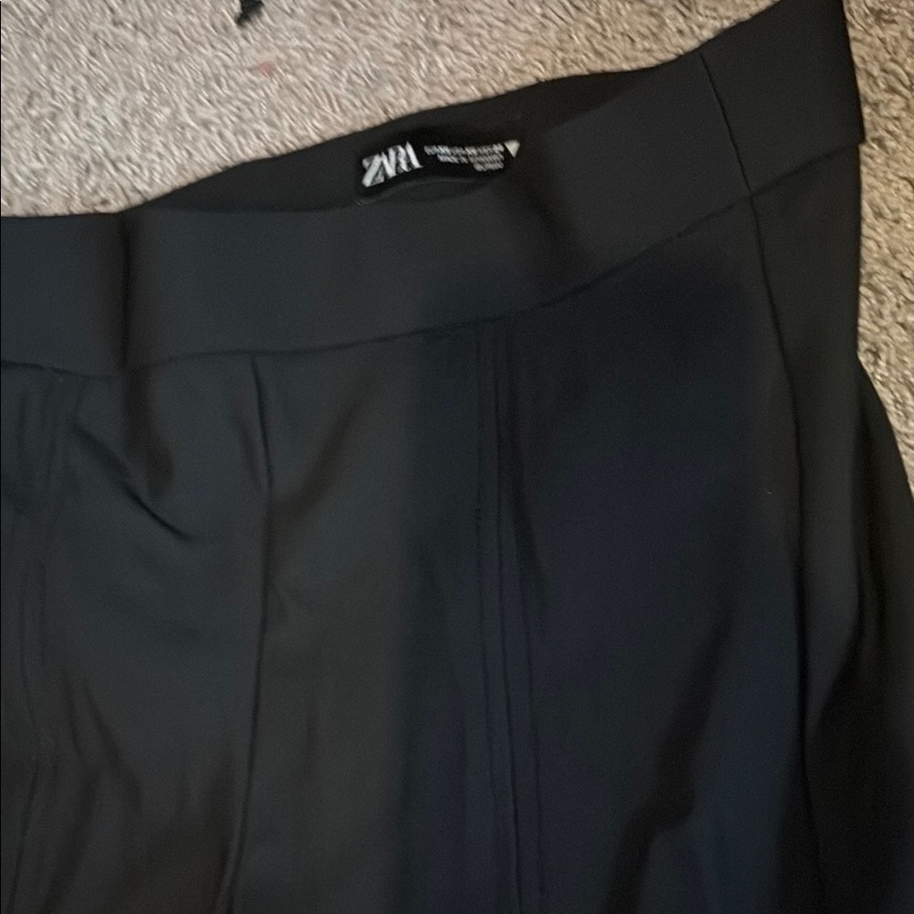 Zara Black High-Waisted Skirt